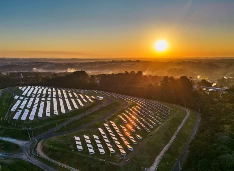 Curitiba transforma aterro sanitário em pirâmide solar