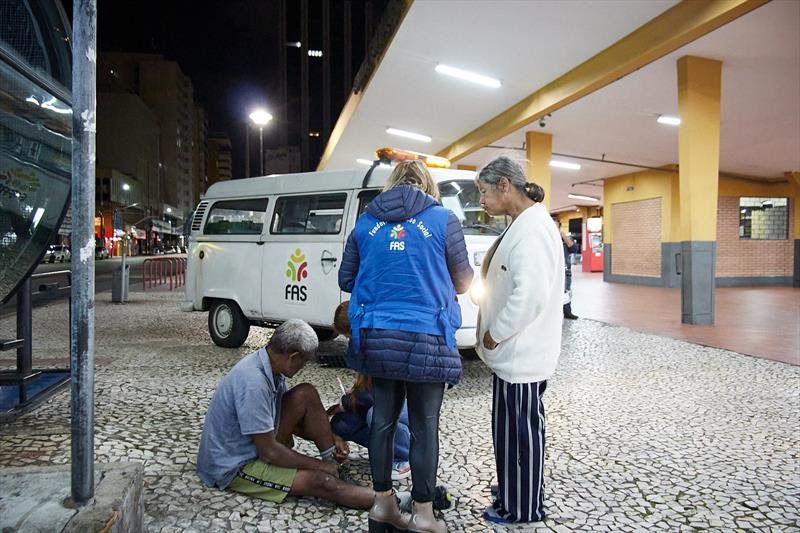 Encontrou alguém em situação de rua, Adulto ou Idoso? Ligue 156☎️